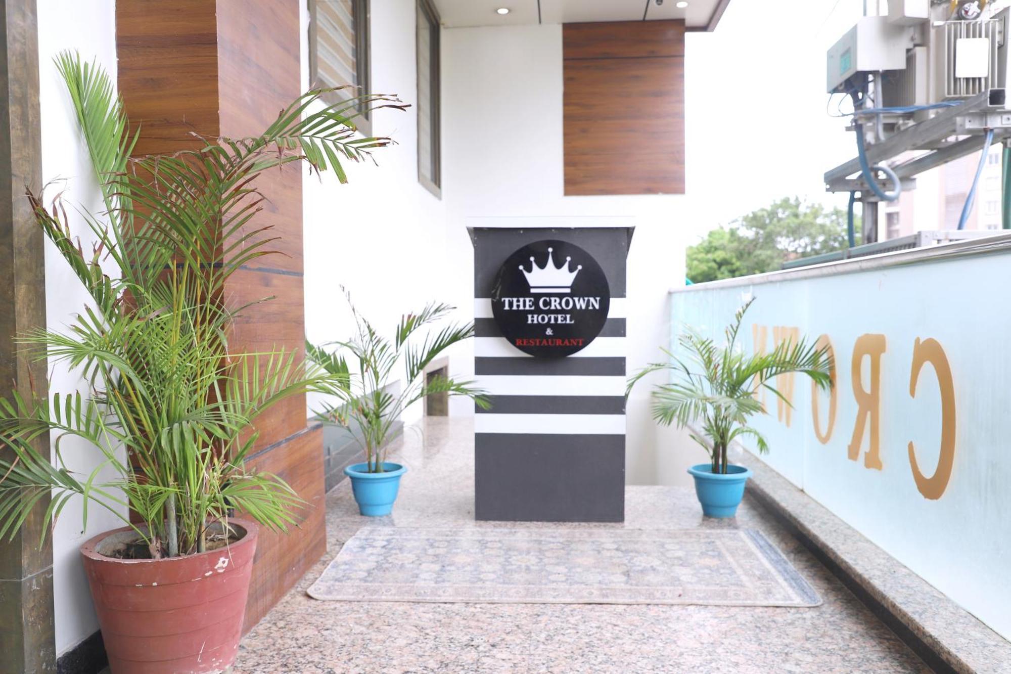 Crown Hotel Agra Near Taj Mahal Exterior foto